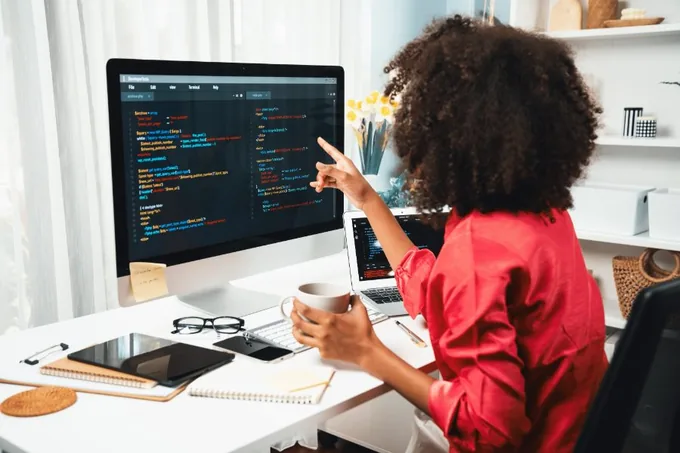 Citrustack web developer in Orlando building a website