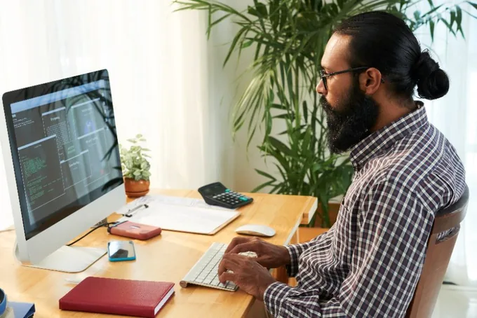 Citrustack engineer building a site